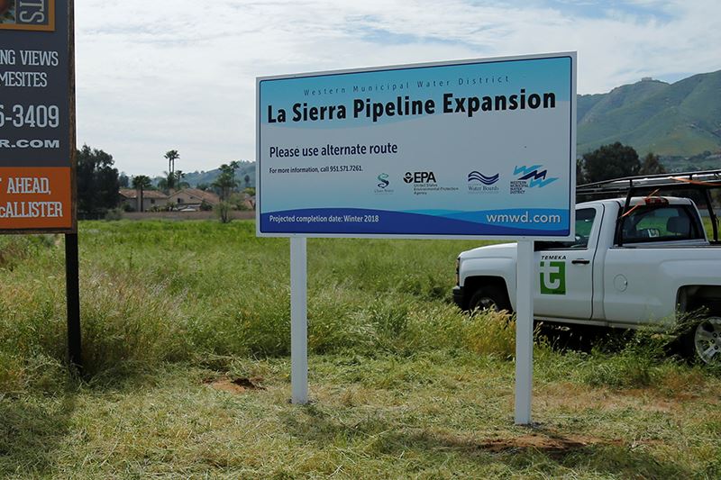 La Sierra Sign 201703