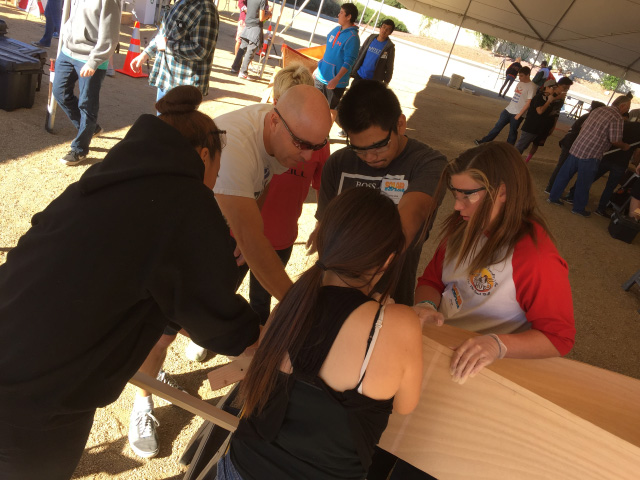 SolarCupBoatBuilding_LakesideHS_201511_01
